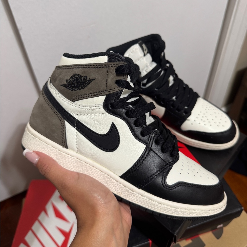 Jordan 1 Mocha 🤎☕️👟